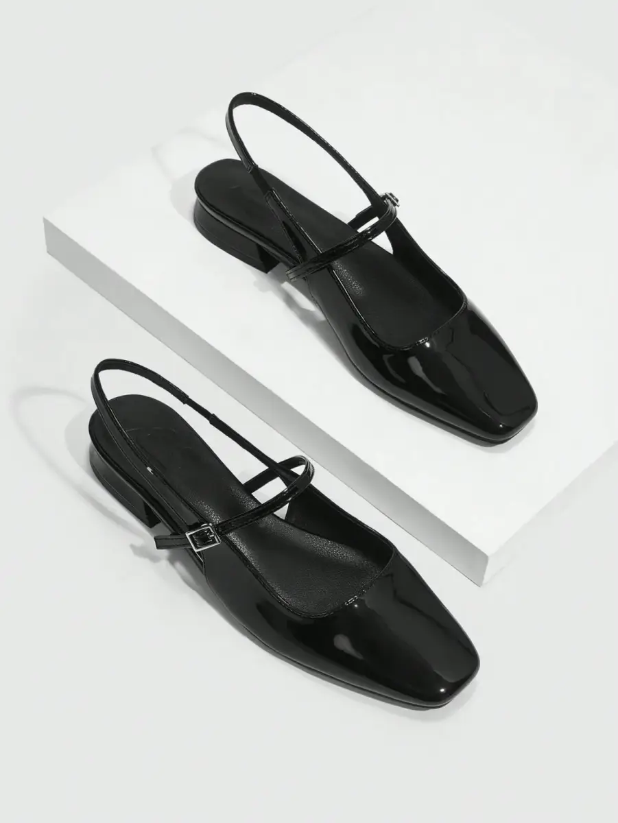 Ballerines slingback vernies à petit talon et bride Mary Jane