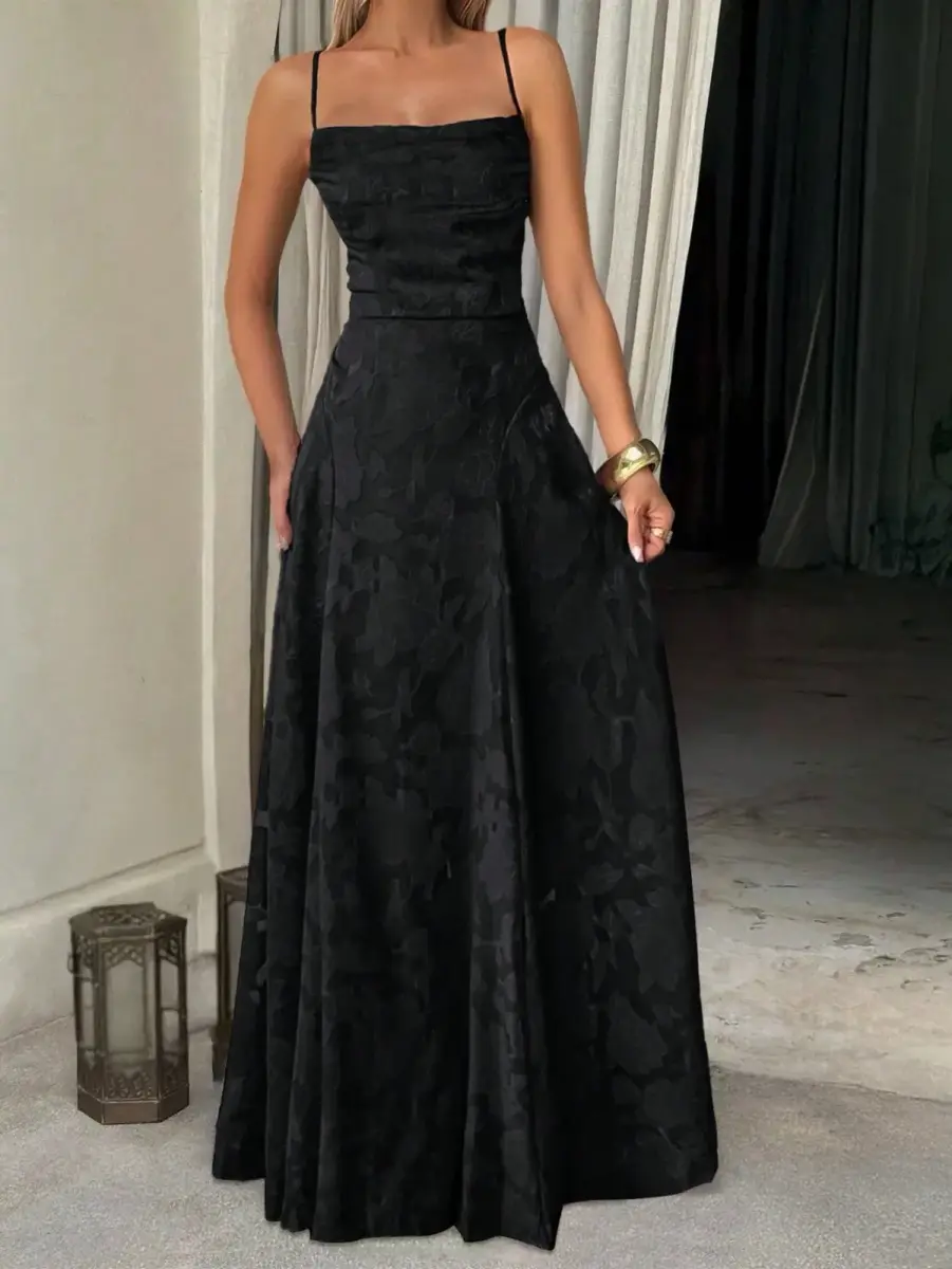 robe longue évasée en jacquard floral à bretelles fines